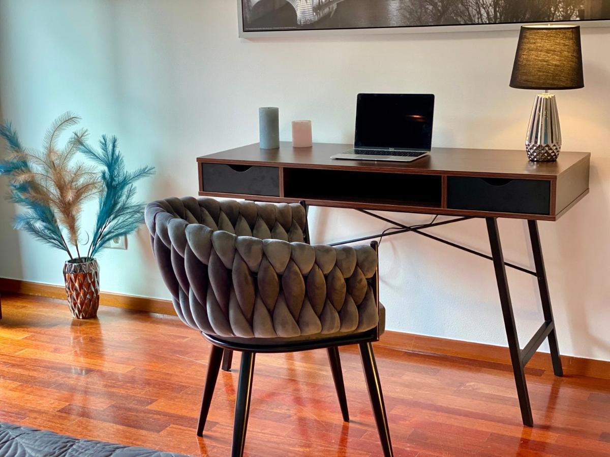 Angel Mint Apartment - Free Parking - Balcony คราคูฟ ภายนอก รูปภาพ